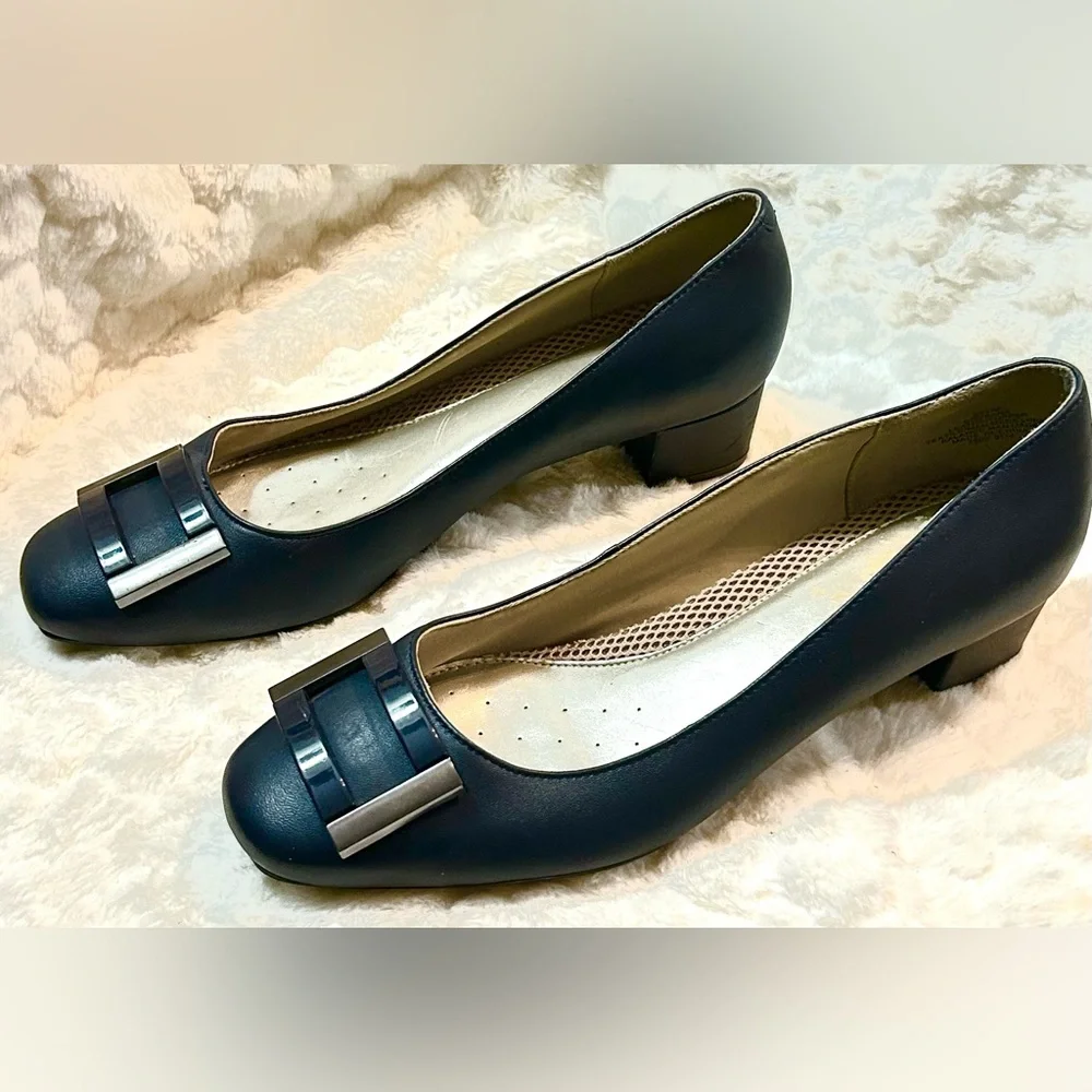 Easy Spirit Esobara Leather Navy blue block chunky low heel women’s size 8.5M - Picture 2 of 12